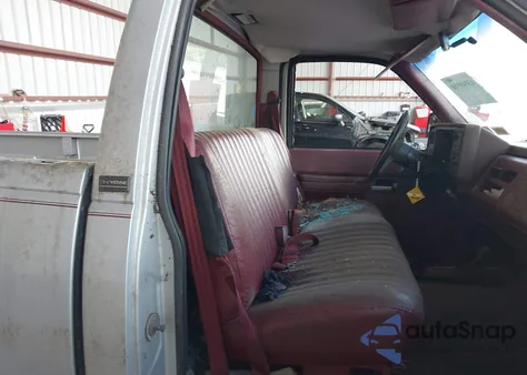 1990 Chevrolet Gmt-400 K1500 z USA, uszkodzony, nr VIN 2GCEK14Z8L1237567